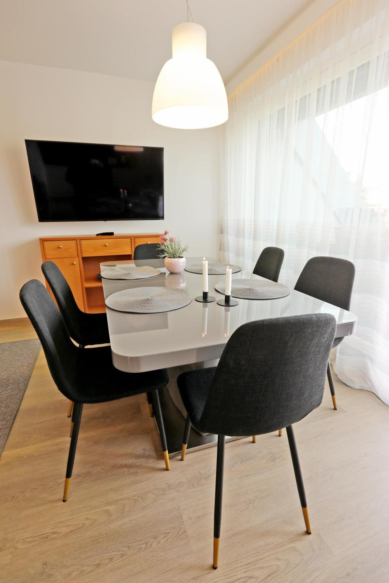 Atrium Apartman Heviz Mit Panoramaterrasse Und Tiefgarage Zewnętrze zdjęcie